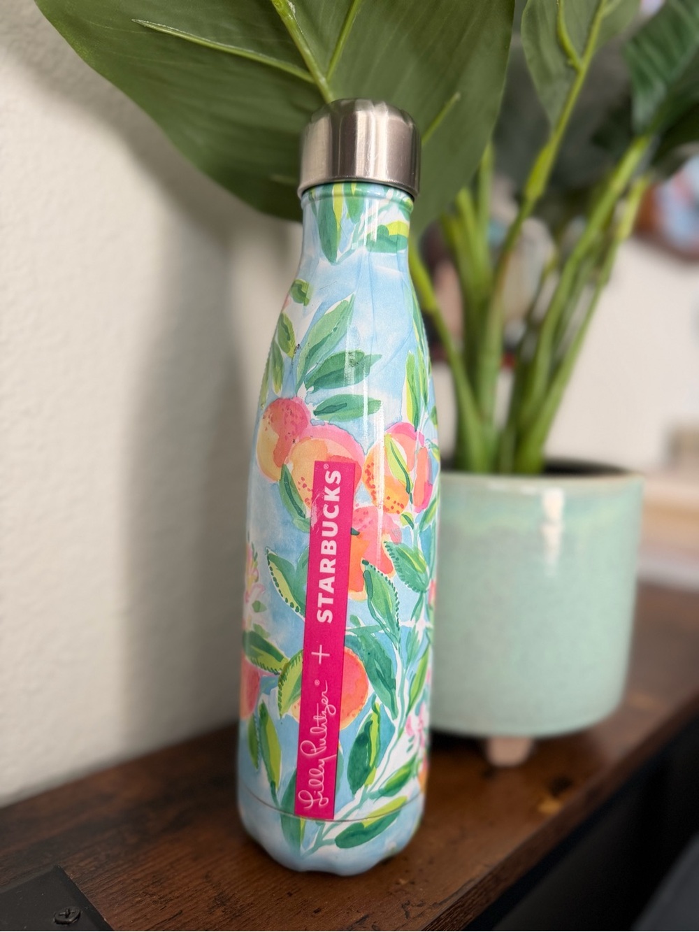LILLY PULITZER x STARBUCKS Swell water bottle - Limited Edition!!